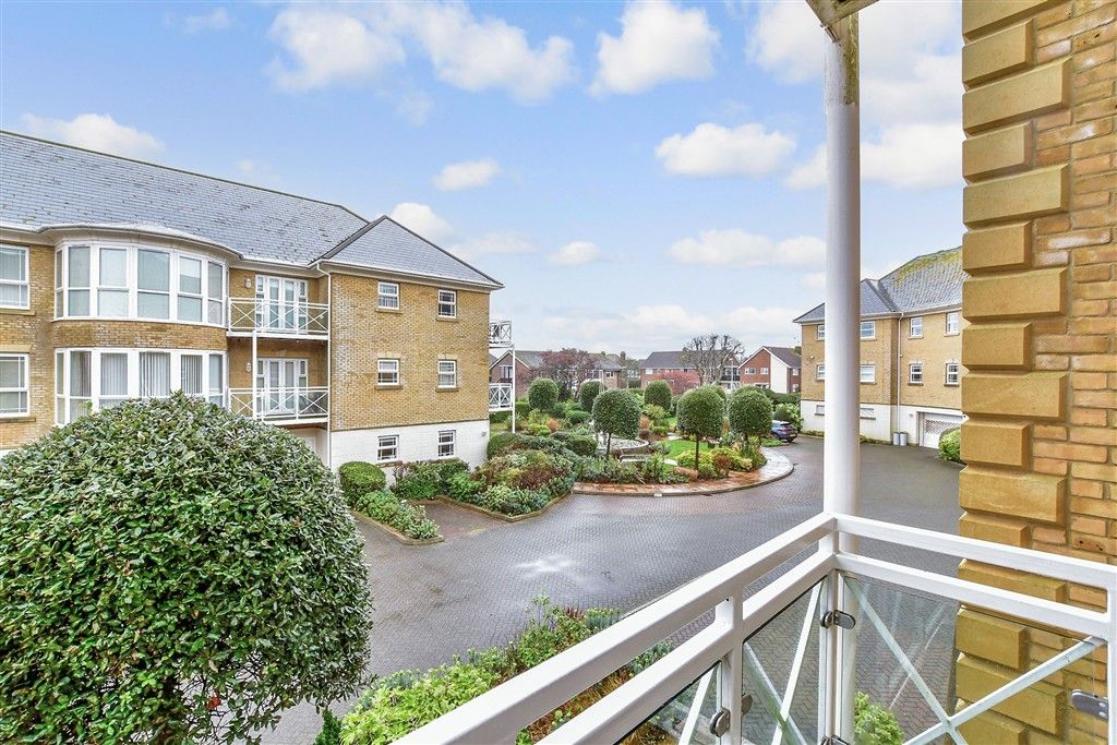 Property photo 2 of 13 Balcony / Terrace
