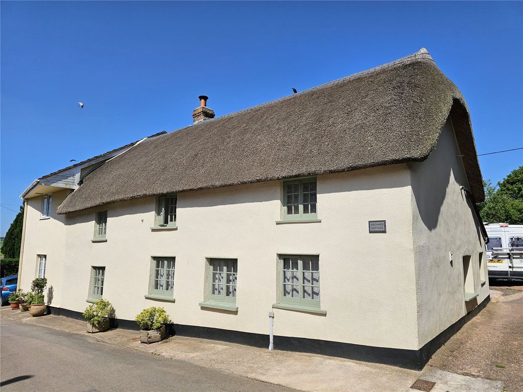 Property photo 1 of 33 Picture No. 38