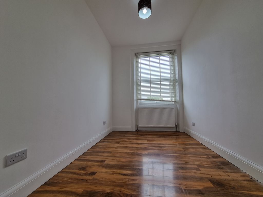 Property photo 3 of 3