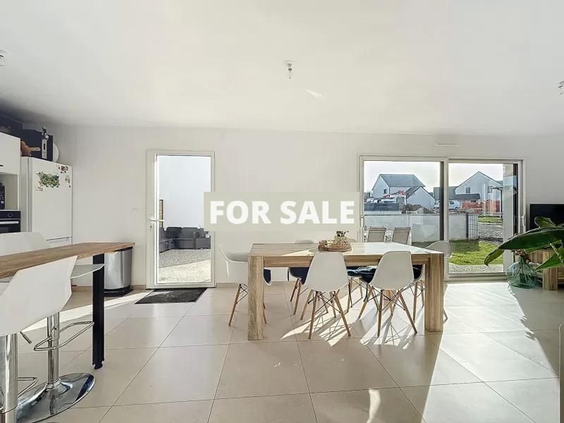 Property photo 2 of 11