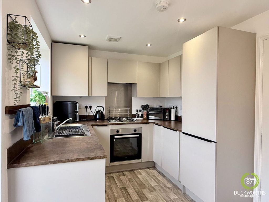 Property photo 3 of 22