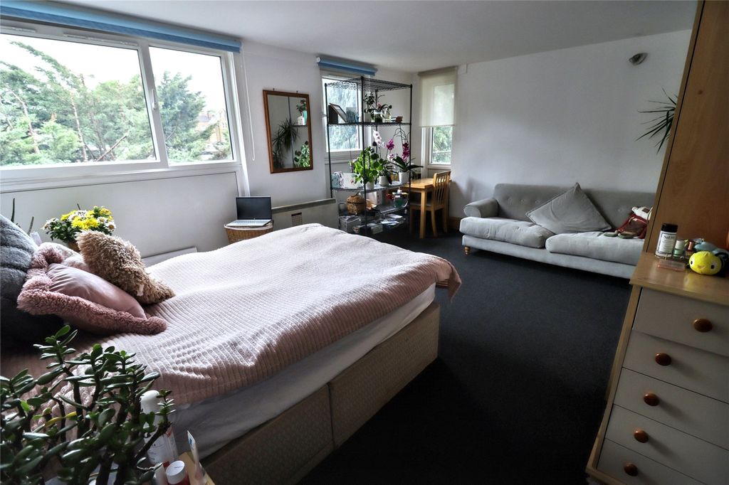 Property photo 1 of 10 Picture No. 03
