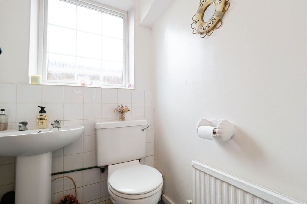 Property photo 3 of 15