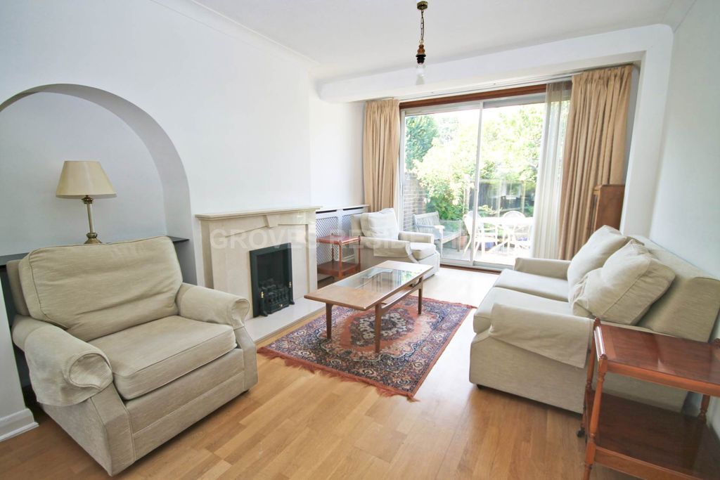 Property photo 2 of 12