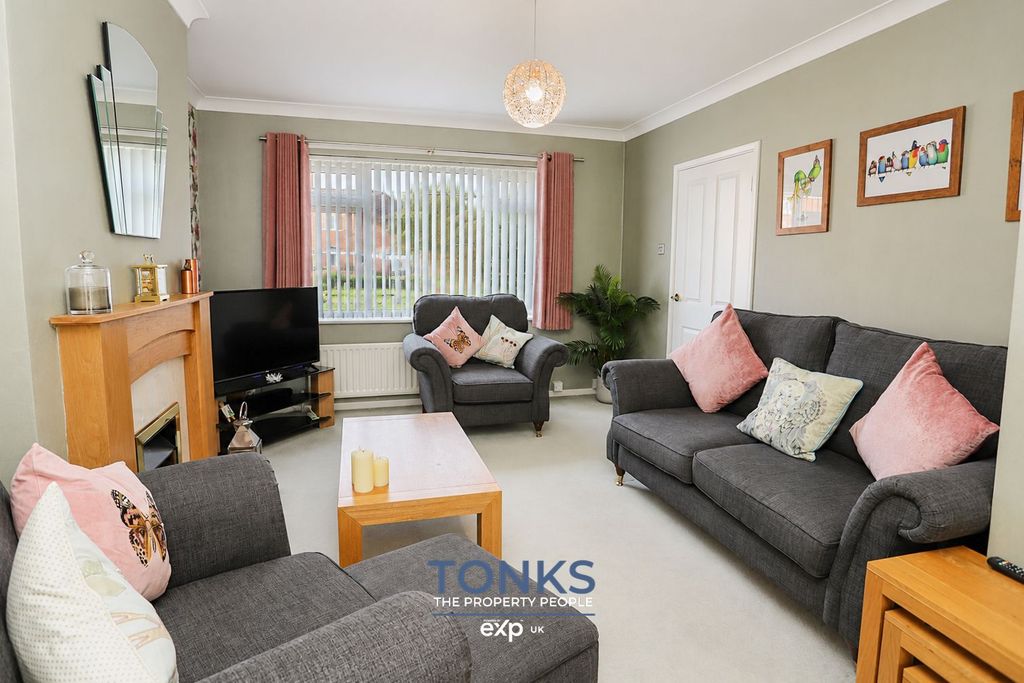 Property photo 3 of 23