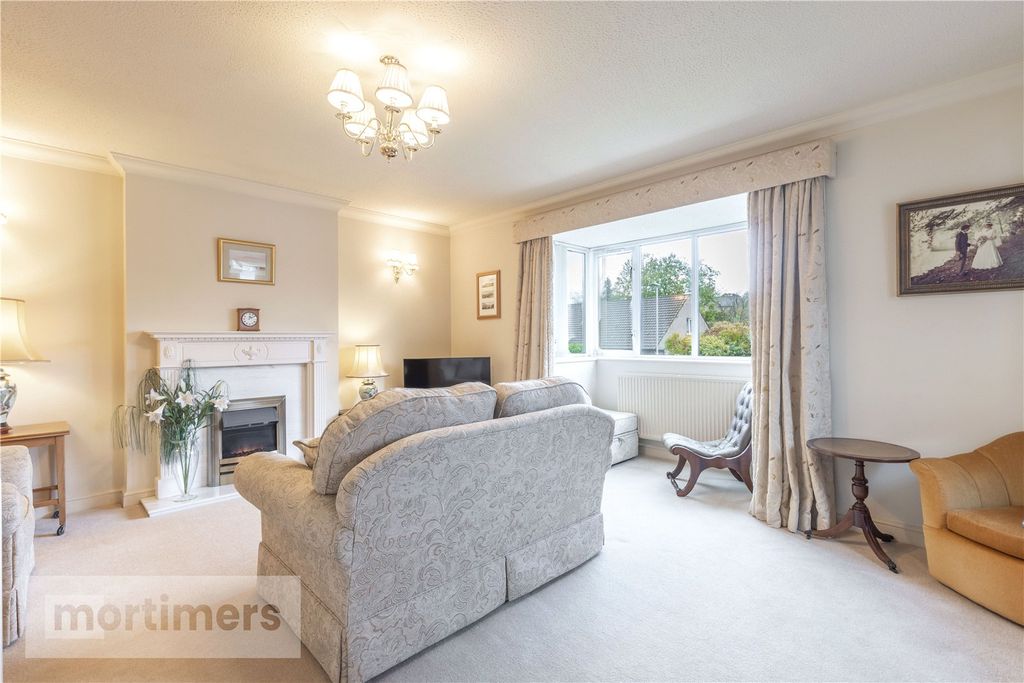 Property photo 3 of 22 Living Room