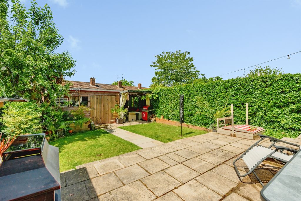 Property photo 2 of 16