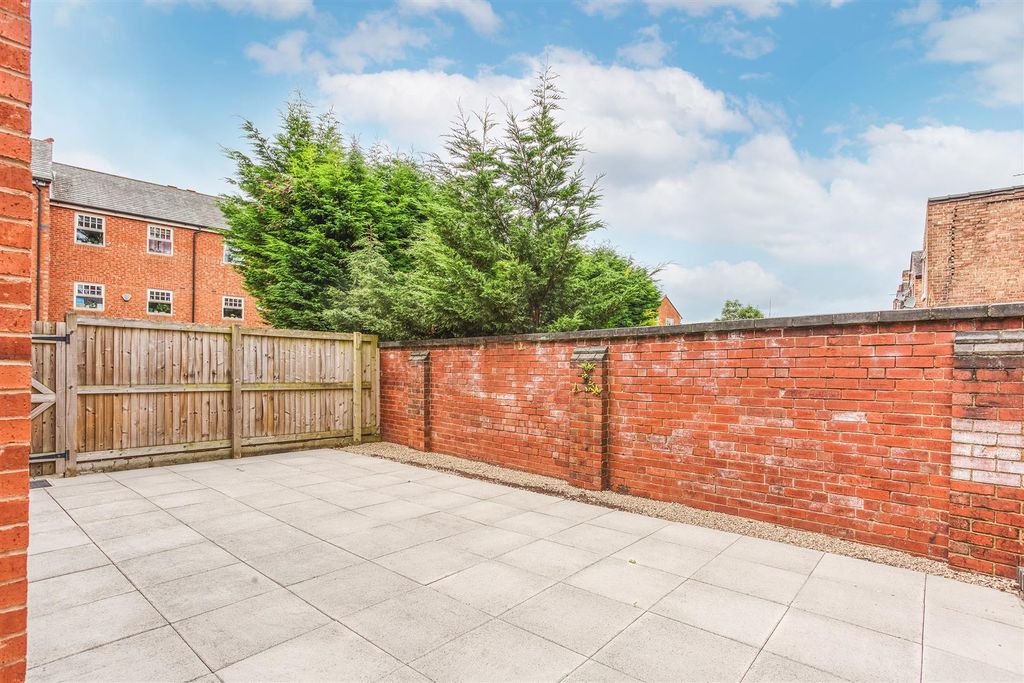 Property photo 2 of 13 Lf2B6656_Hdr.Jpg