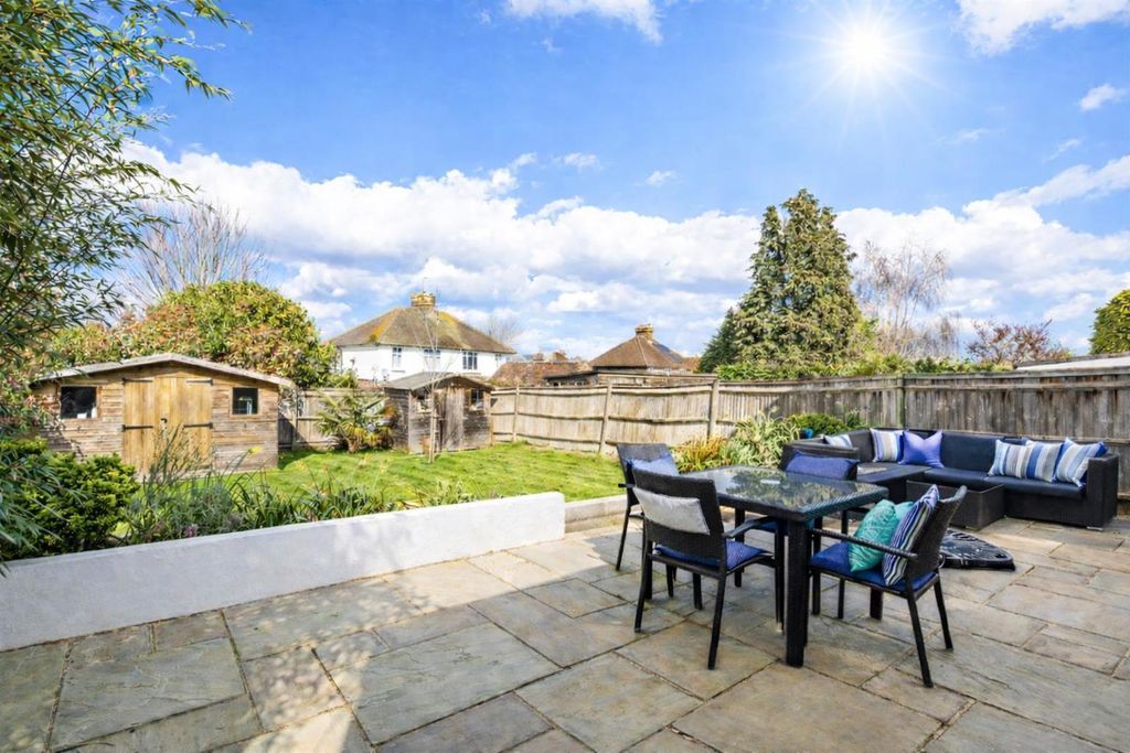 Property photo 3 of 21