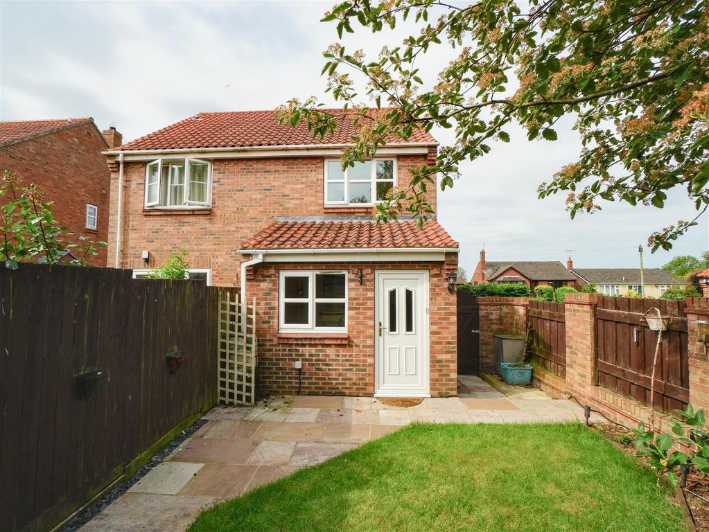Property photo 1 of 15 External