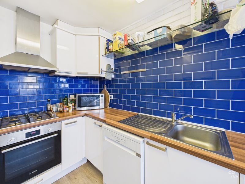 Property photo 3 of 19 Photo 24