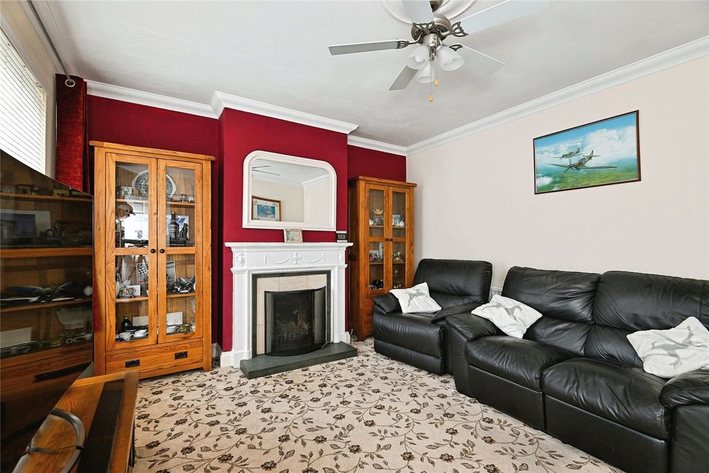 Property photo 2 of 17 Picture No. 02