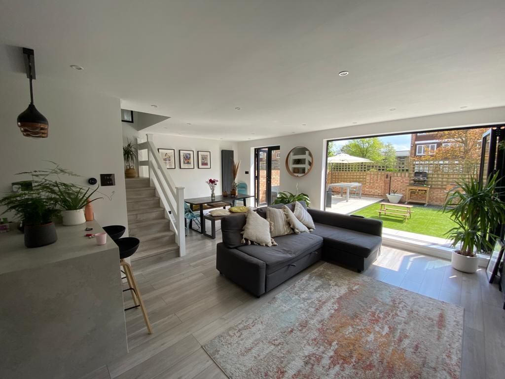 Property photo 1 of 21