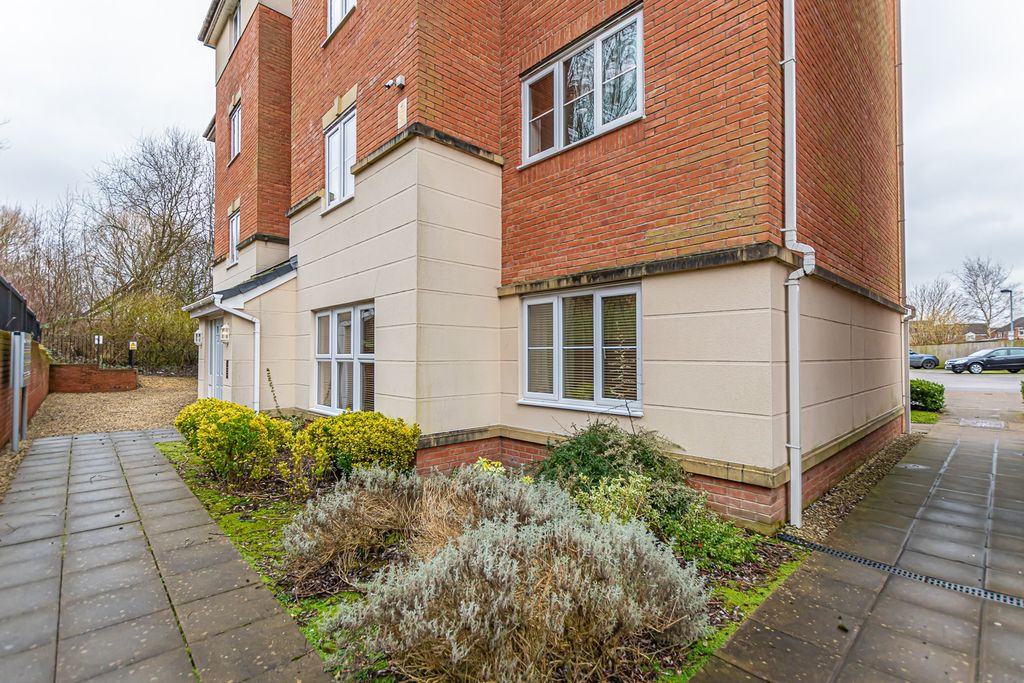 Property photo 2 of 17 Not Specified