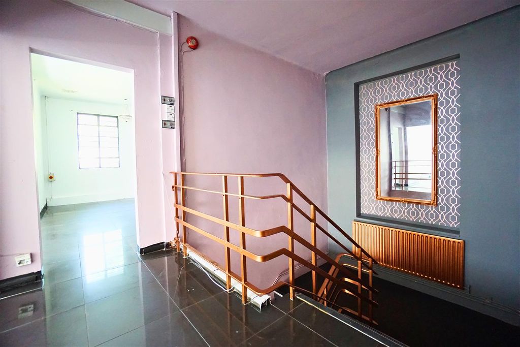 Property photo 1 of 9 First Floor Landing/Reception