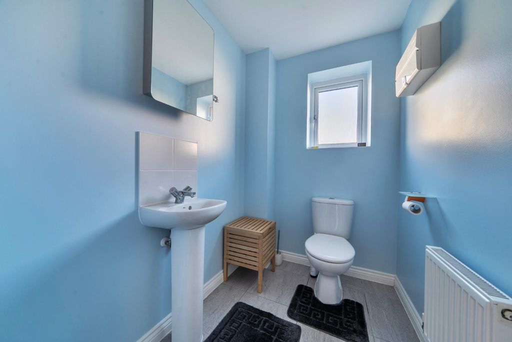 Property photo 3 of 20 1416780-13-69Ca42664797A.Jpg