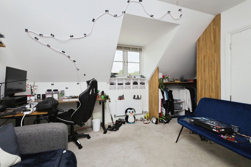 Additional image 26 of 5 bed town house for saleMillennium Way, Heathfield, East Sussex TN21