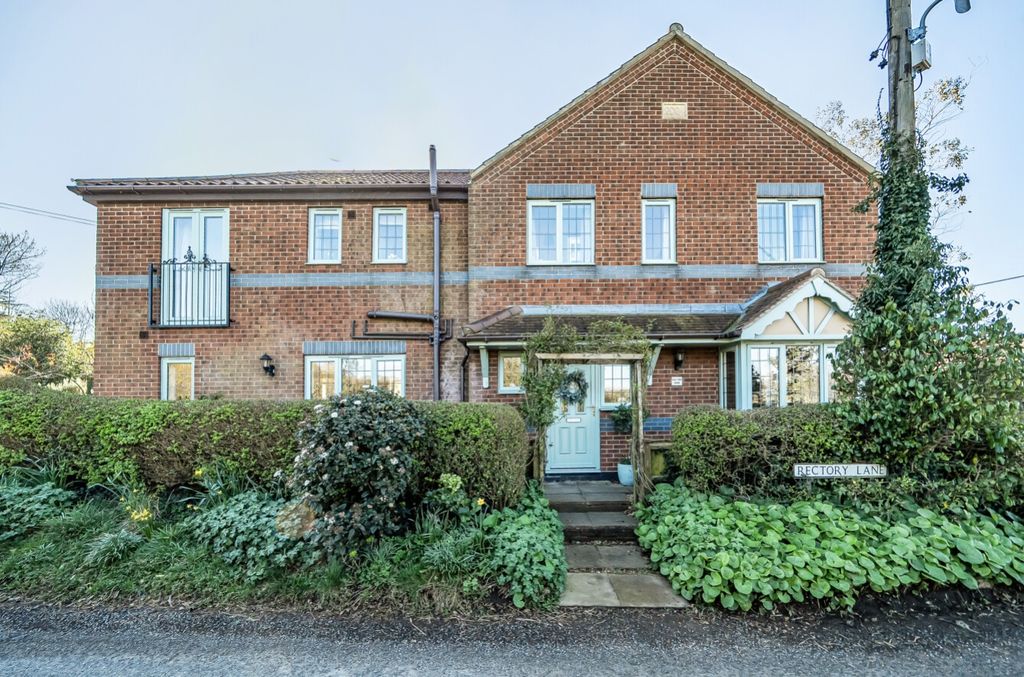 Property photo 1 of 30 1432489-2-69Baf84F8Aeb8