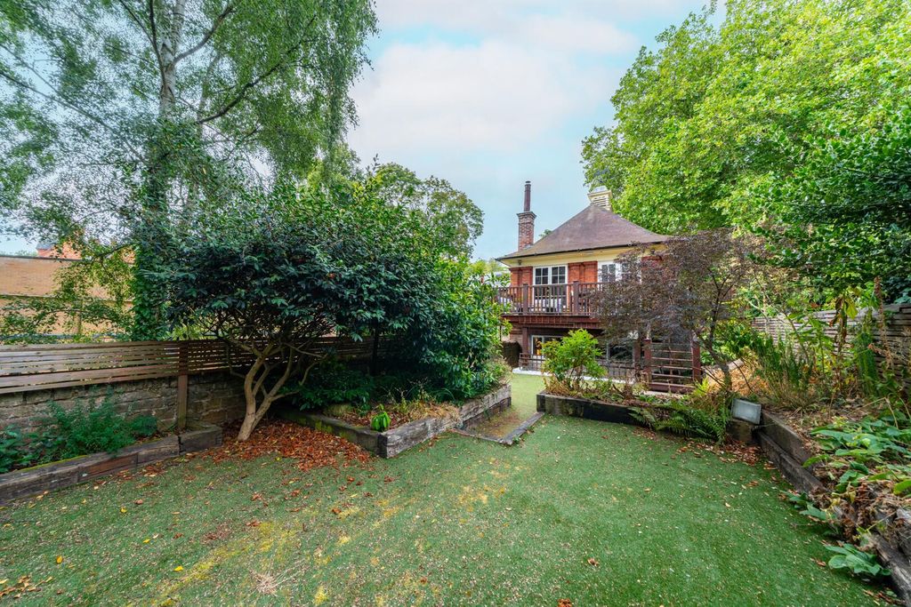 Property photo 2 of 30 Rear Garden