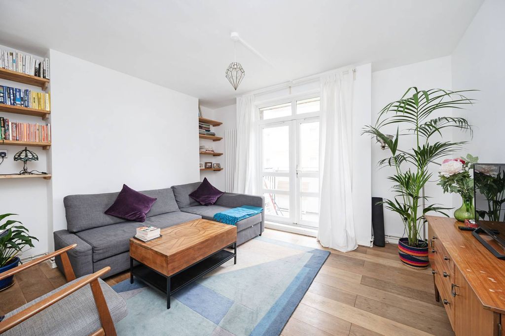 Property photo 1 of 11