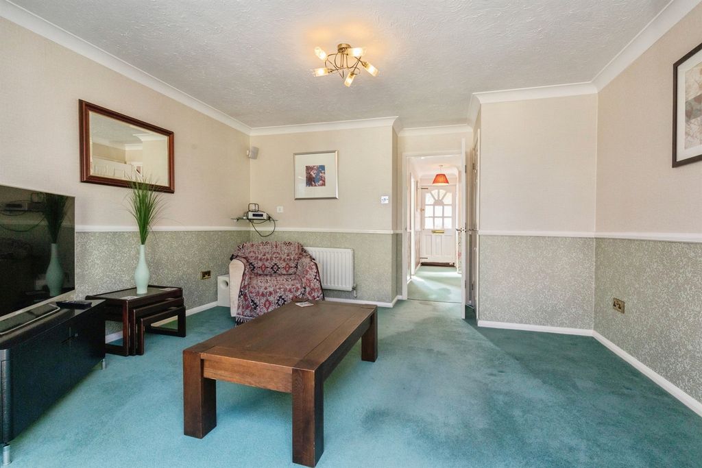 Property photo 3 of 22