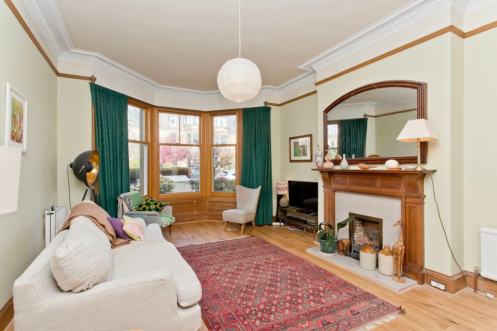 Property photo 3 of 32