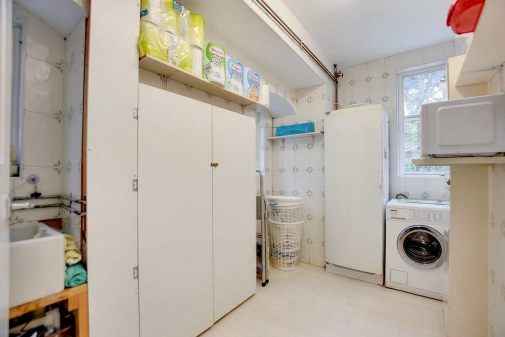 Additional image 21 of 5 bed detached house for saleBarrington Road, Stoneygate, Leicester LE2