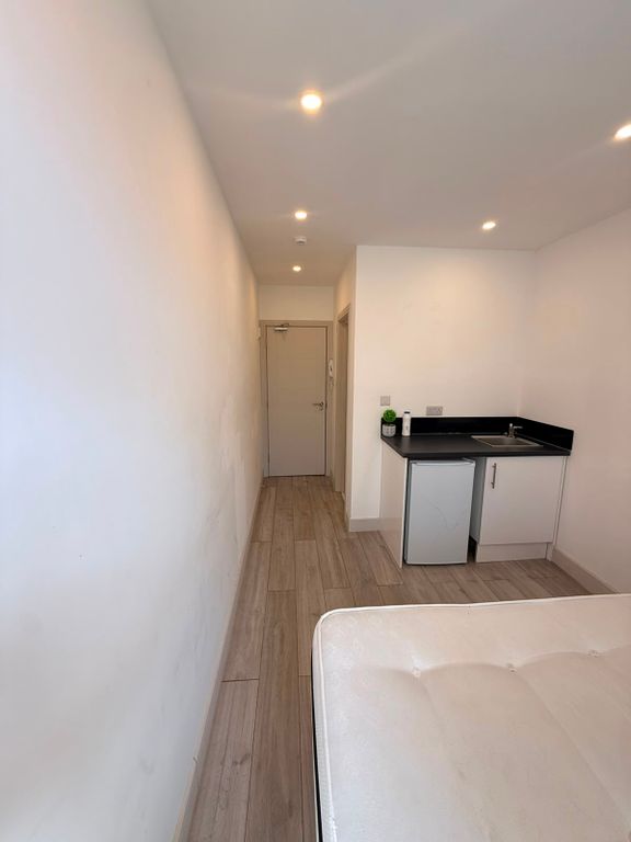 Property photo 2 of 3