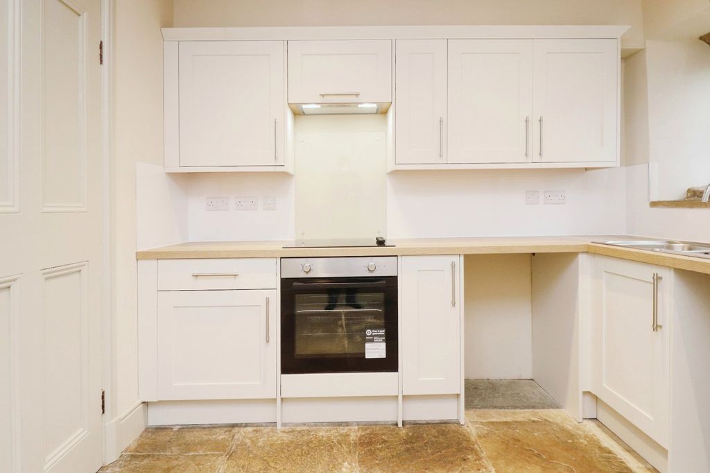 Property photo 3 of 14 Picture No. 11