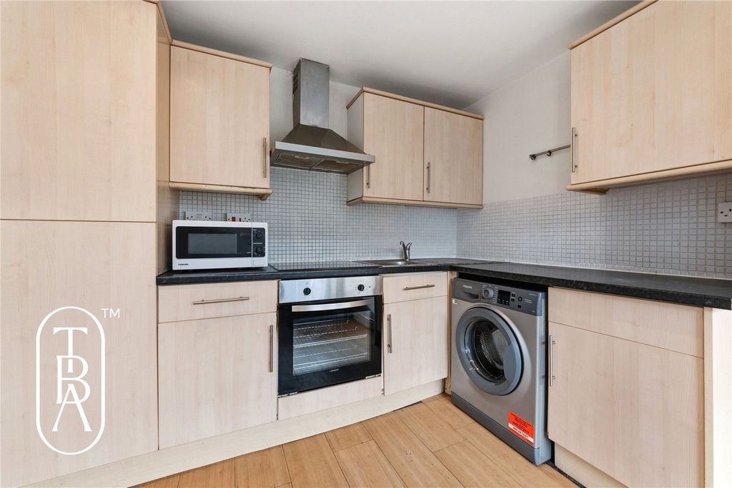 Property photo 3 of 16 Picture No. 08