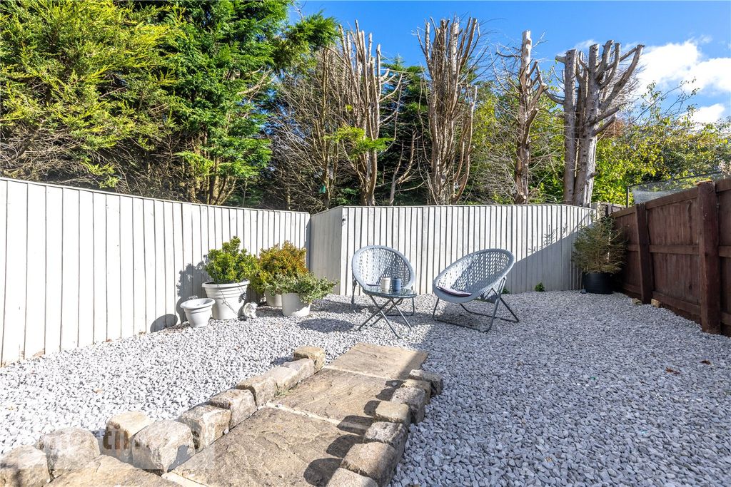 Property photo 3 of 25 Garden