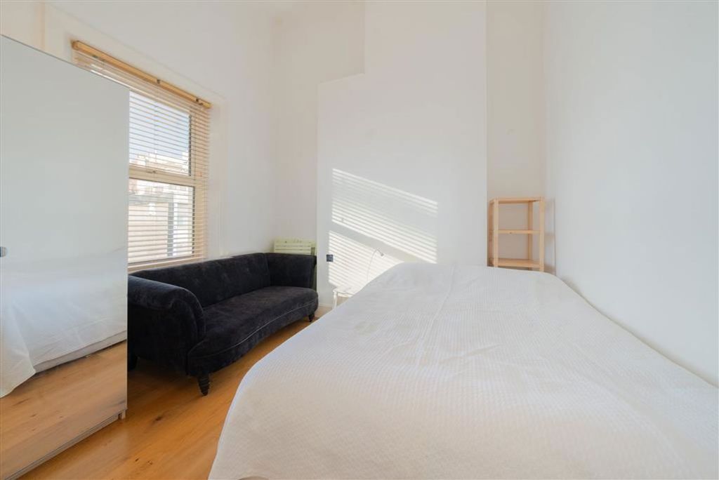 Property photo 3 of 4