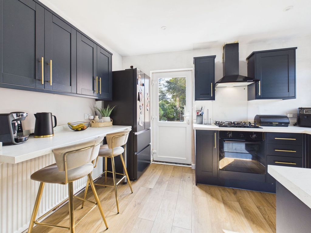 Property photo 3 of 15 Breakfast Kitchen