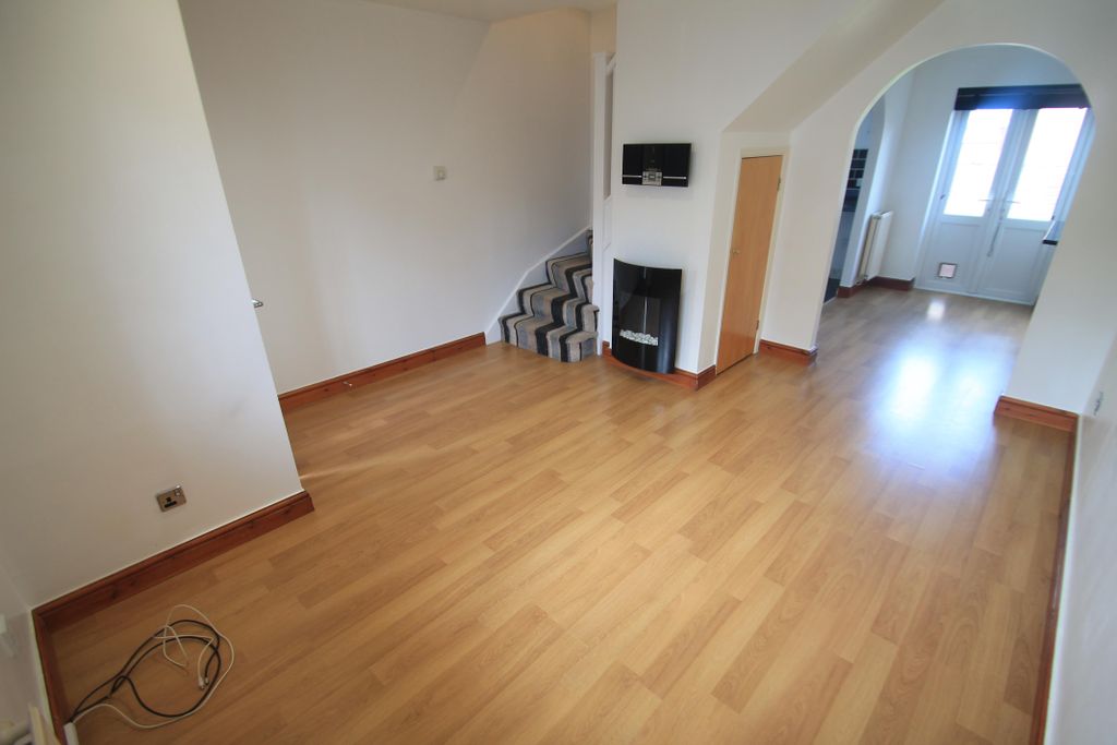 Property photo 2 of 14 Bedroom