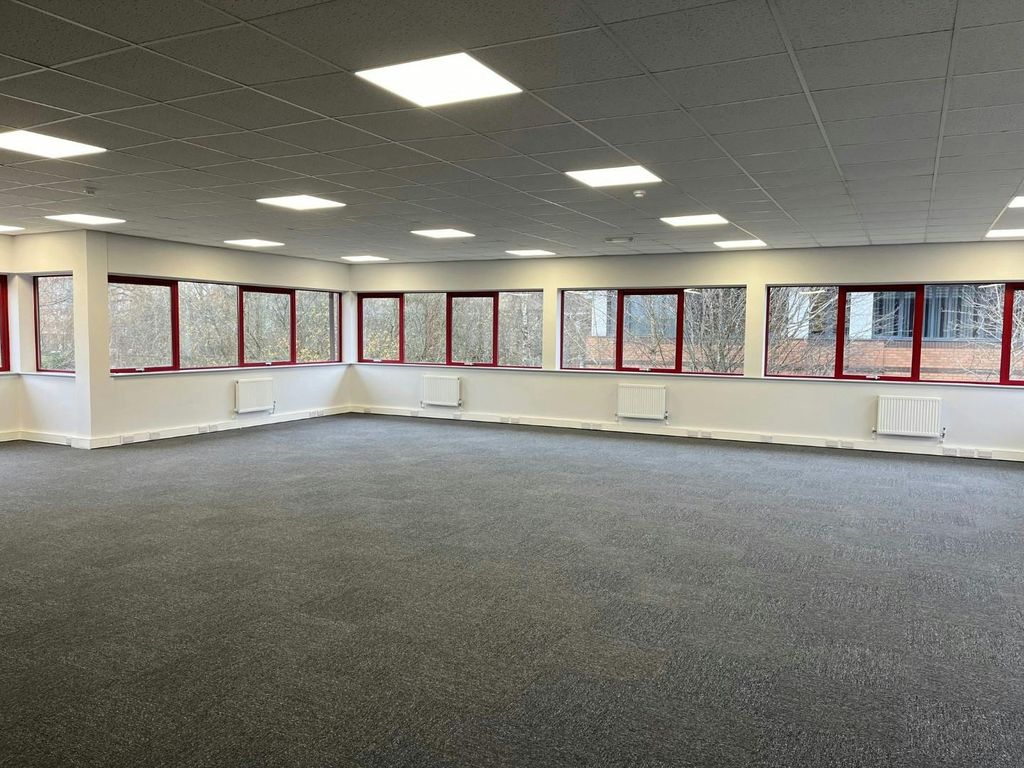 Property photo 3 of 8 1 Westmere Court Int - 5.Jpg