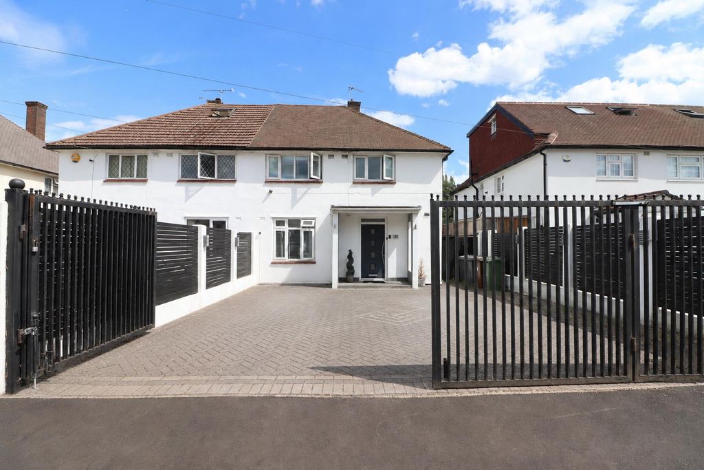 Property photo 1 of 23 5.Png