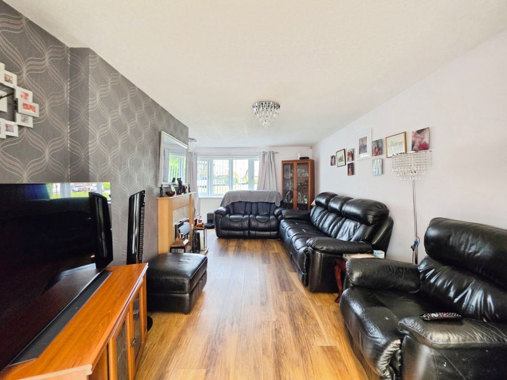 Property photo 2 of 23 Pbox-Img.Jpg