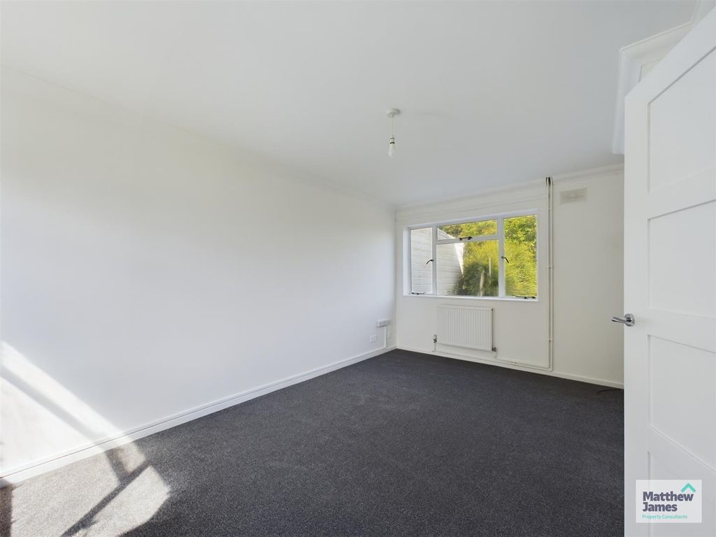 Property photo 2 of 20 Cam01235G0-Pr0049-Still002.Jpg