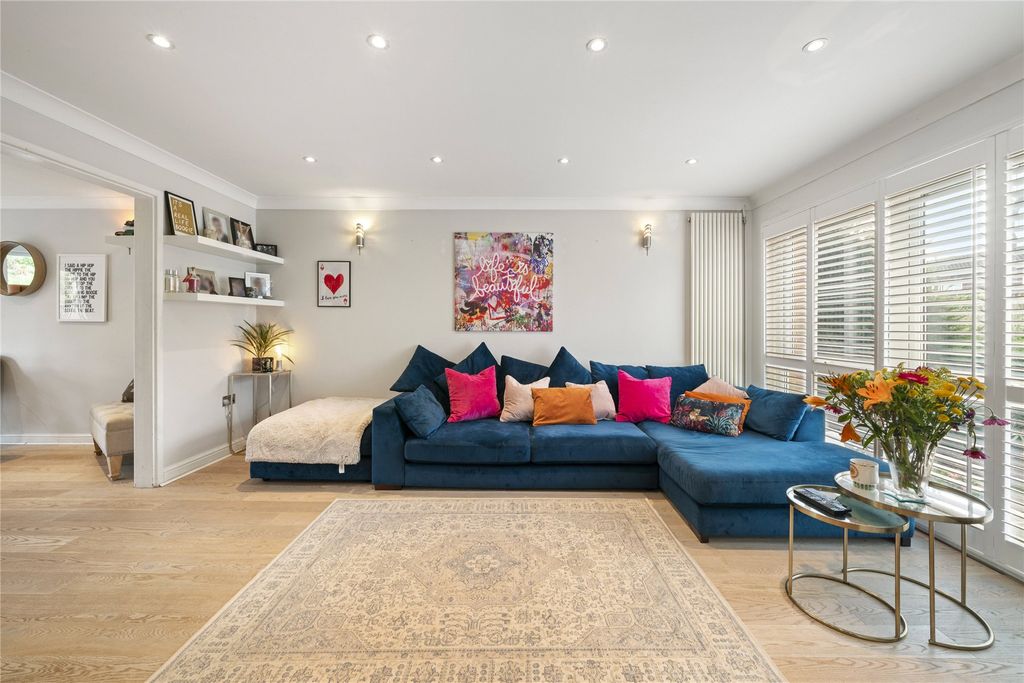 Property photo 3 of 19 Reception Room