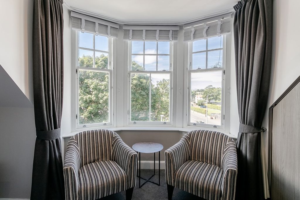 Property photo 1 of 39