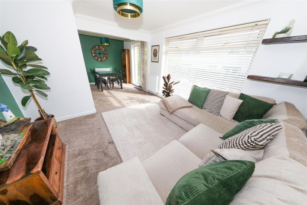 Property photo 2 of 16 B