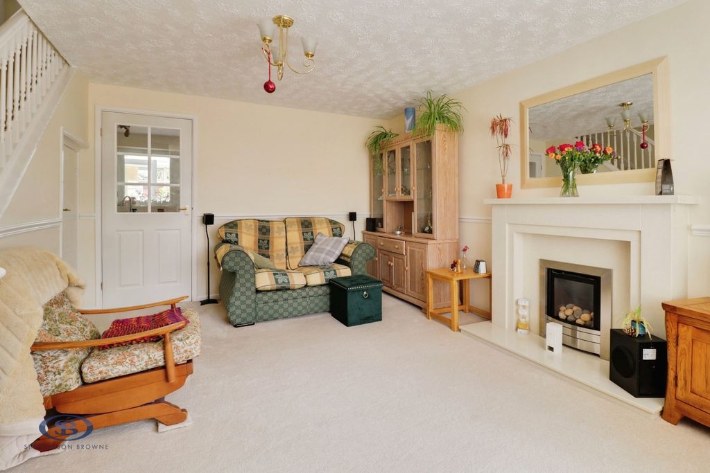 Property photo 3 of 15 Pbox-Img.Jpg