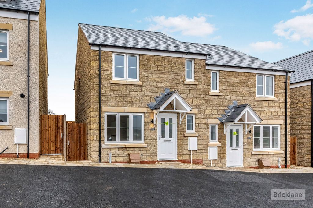 Property photo 1 of 14 Image