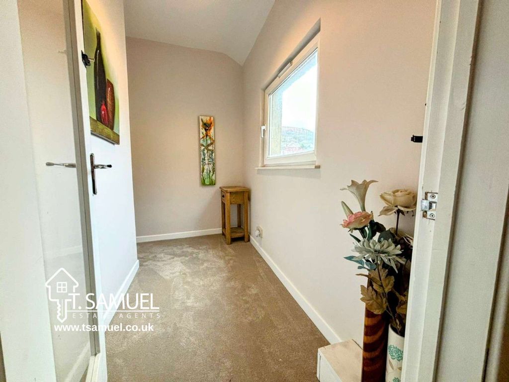 Property photo 3 of 50 Photo 3