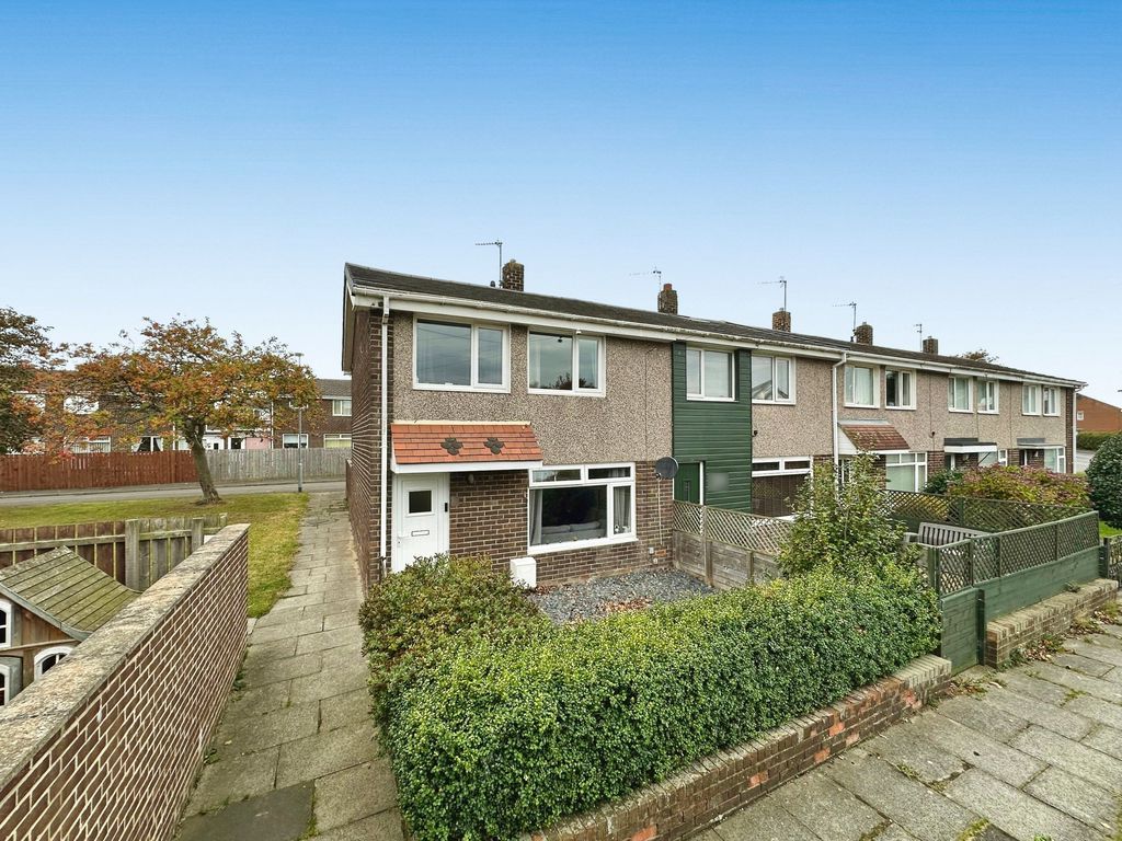 Property photo 1 of 16 Photo 9