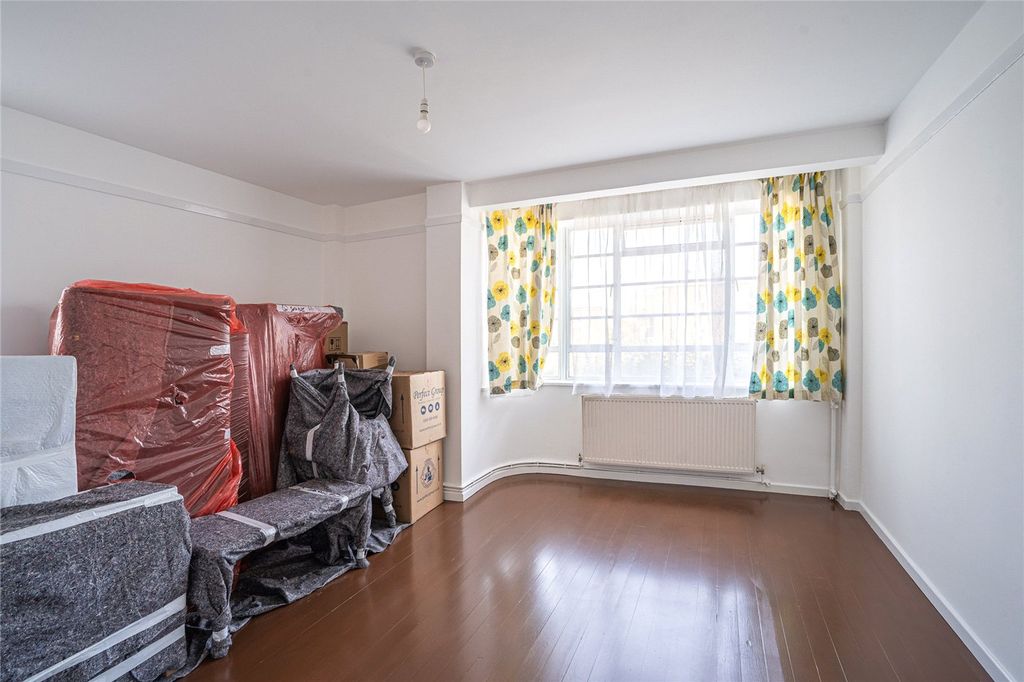 Property photo 3 of 7 Picture No. 02