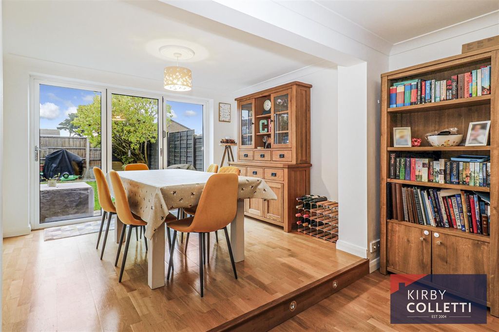 Property photo 3 of 27 Dining Room