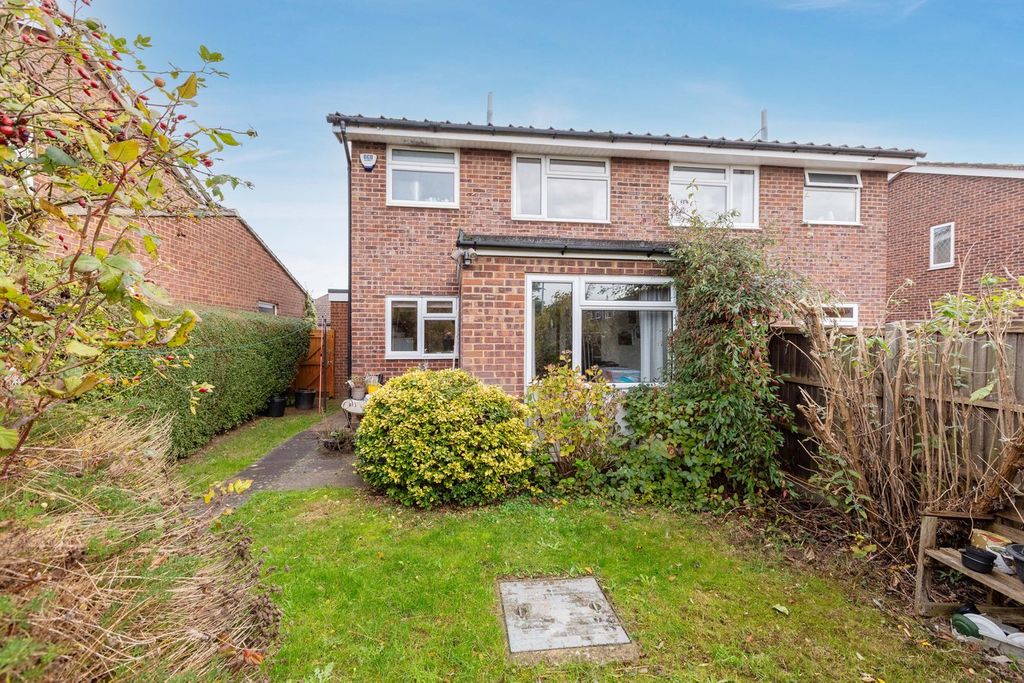 Lowbrook Drive, Maidenhead SL6, 3 bed semi-detached house for sale, £ ...