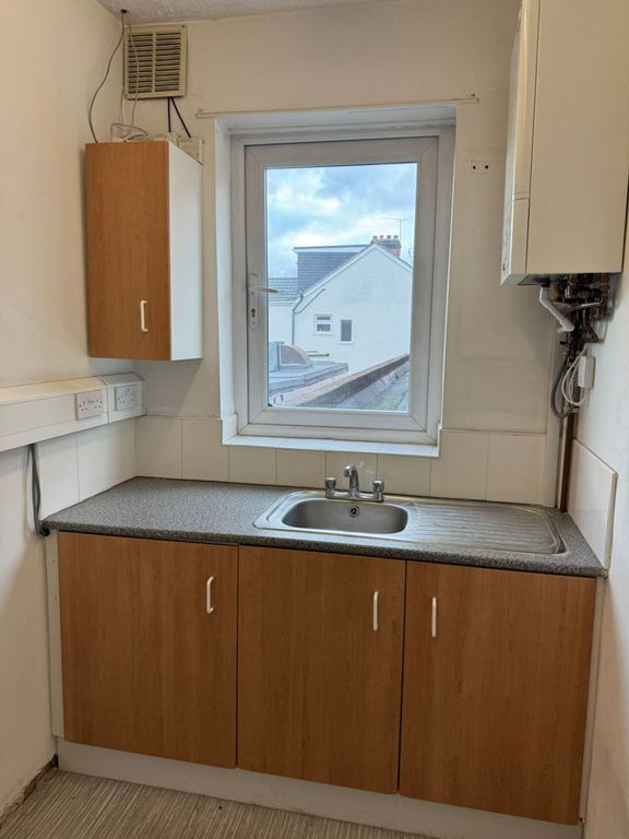 Property photo 3 of 5 Photo 11