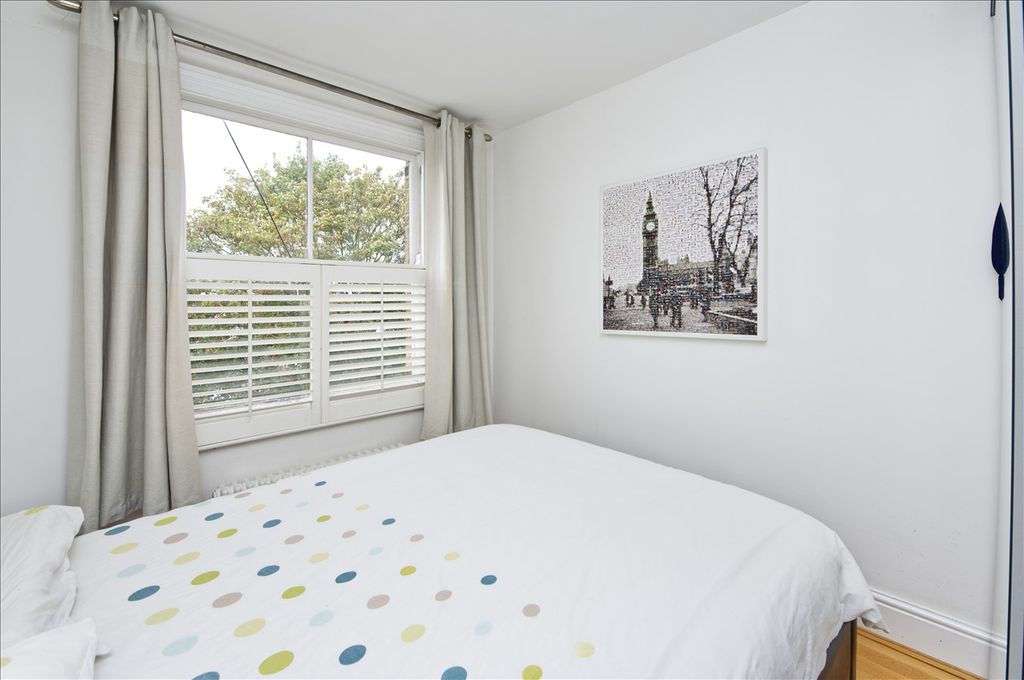 Property photo 3 of 8